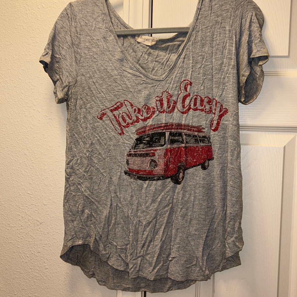 Soft stretchy graphic Tshirt